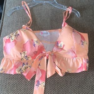 Latiste floral crop top
